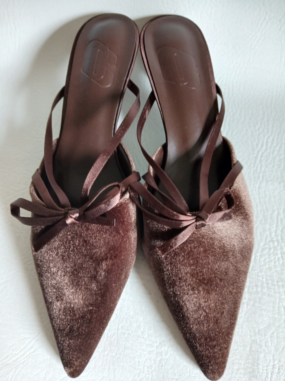 Women's CH Pointed Toe Brown Textured Fabric Mules Kitten Heels Sz8.5M - Picture 14 of 16